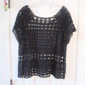 Crochet black short sleeve top in Ladies Xtra Large